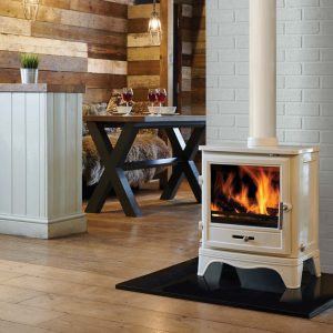 Bassington 5kW Stove Warm White, Freestanding Stove in a living room