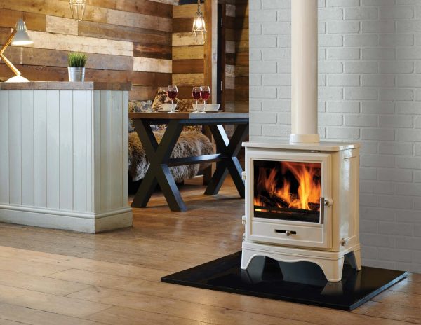 Bassington 5kW Stove Warm White, Freestanding Stove in a living room